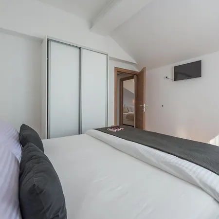 Apartament Sb Joy
