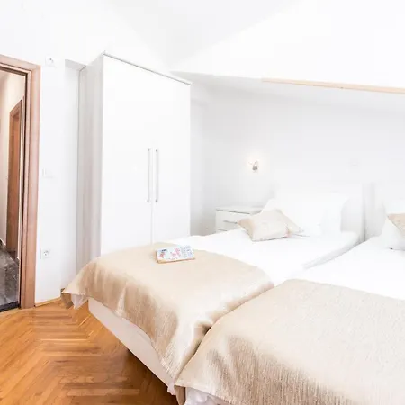 Apartament Sb Joy