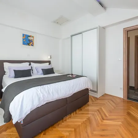 Apartament Sb Joy